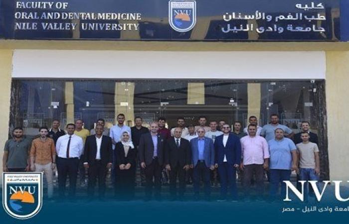 جامعة وادي النيل – مصر تحتفل بانطلاق العام الدراسي الجديد وتستقبل طلابها بالورود والهدايا