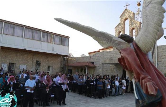 بطريرك ورئيس أساقفة اللاتين في القدس يصلي قداسًا من أجل الرعية